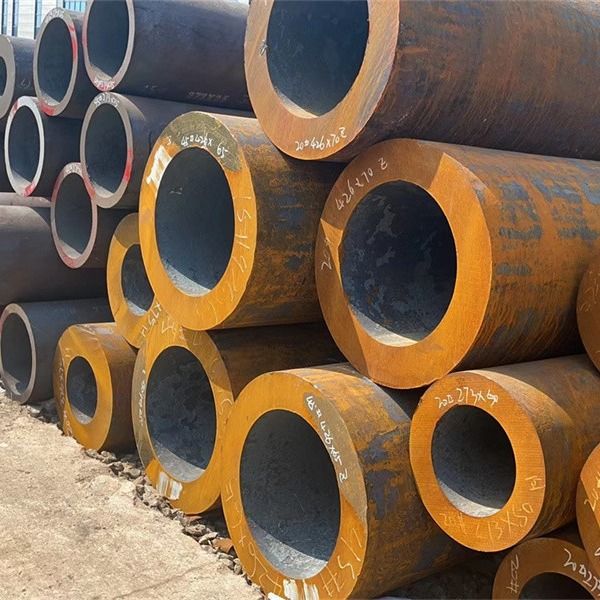24 Distributeur de tubes en acier sans soudure laminés à chaud tubes finis soudés à chaud a269