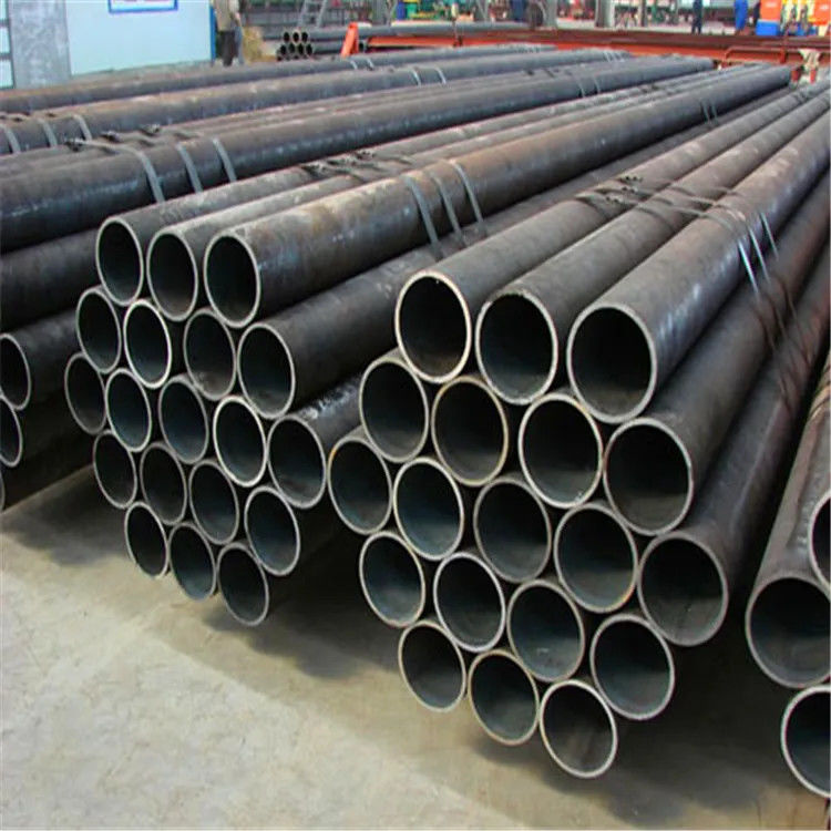Pipe sans soudure en acier allié à l'inconel