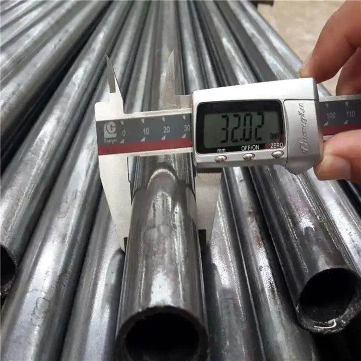 Pipe en acier galvanisé noir de paroi épaisse pour l'aviation astm a789 uns s32750